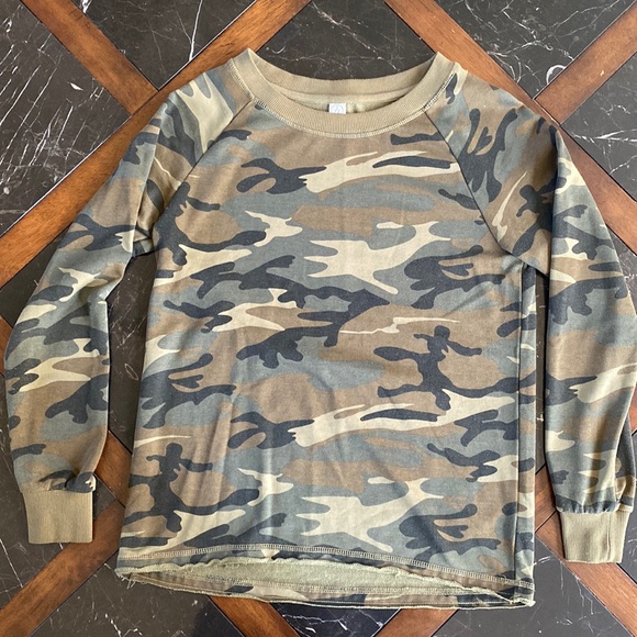 Camo Crew Neck Sweatshirt - Picture 1 of 1